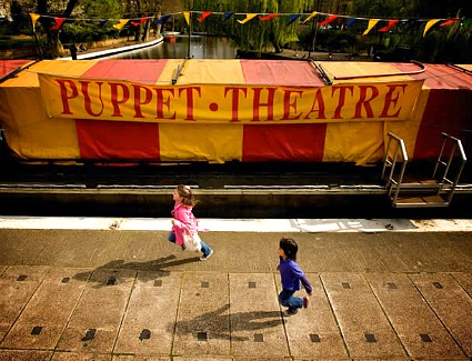 The Puppet Barge, London
